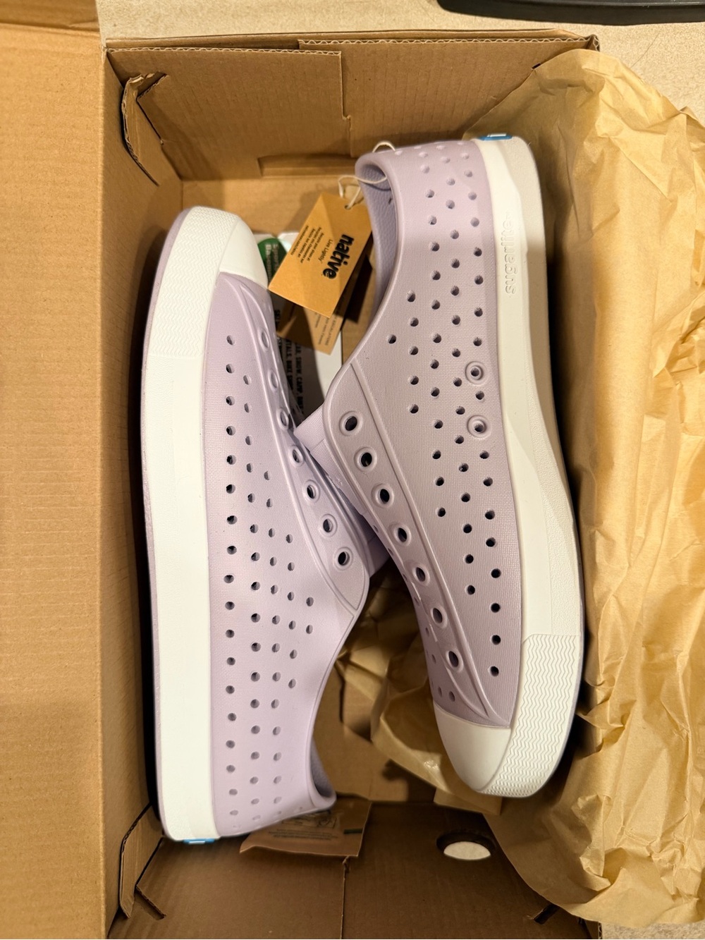 NWT native jefferson future purple/shell white slip on size J6